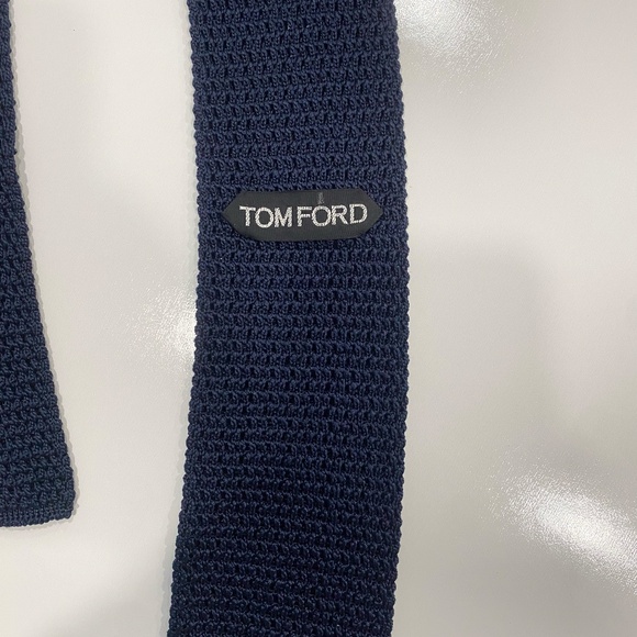Tom Ford Silk Italian Knitted Square End Tie - Picture 5 of 9